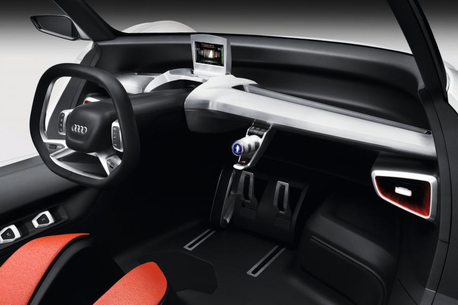 Торпедо Audi Urban Concept 2011 года  (фото 34 из 42)